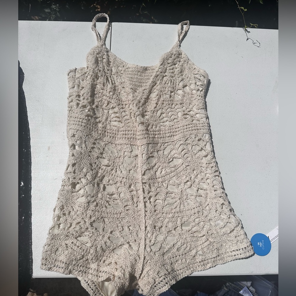 Cupshe lace romper size medium
